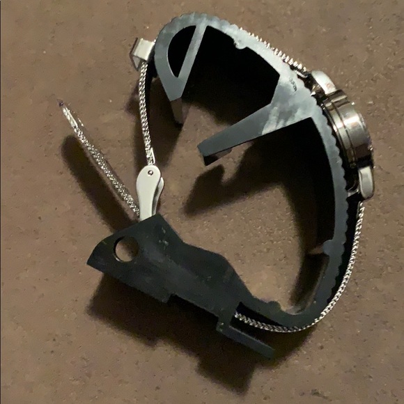 Silver w/Clear Rhinestone Lt. Pink Face Mesh Watch - Picture 7 of 7